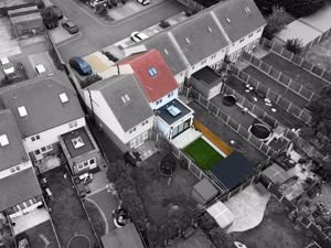 Photo 25- click for photo gallery